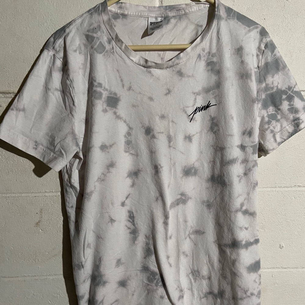 Victoria’s Secret PINK shirt